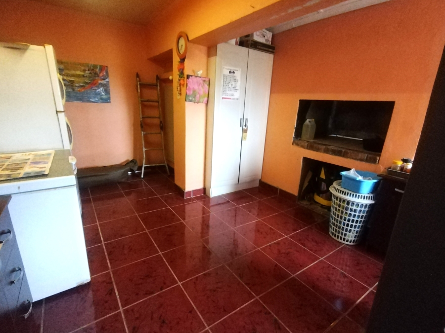 6 Bedroom Property for Sale in Kruisfontein Eastern Cape